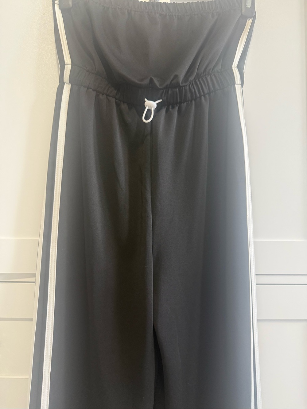 Jumpsuit Black Side Stripe Jogger Style NWT Cosmic Beauty Small - Picture 3 of 6